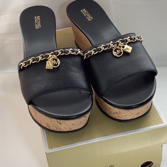 NWT Michael Kors Elsa Platform Sandals - Picture 1 of 2